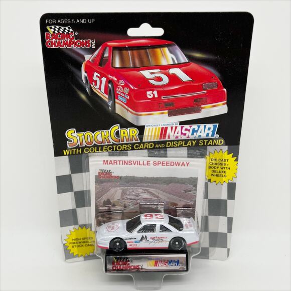 🎁 Racing Champions Collector's Limited Edition Diecast Stock Car Martinsville - Picture 1 of 3